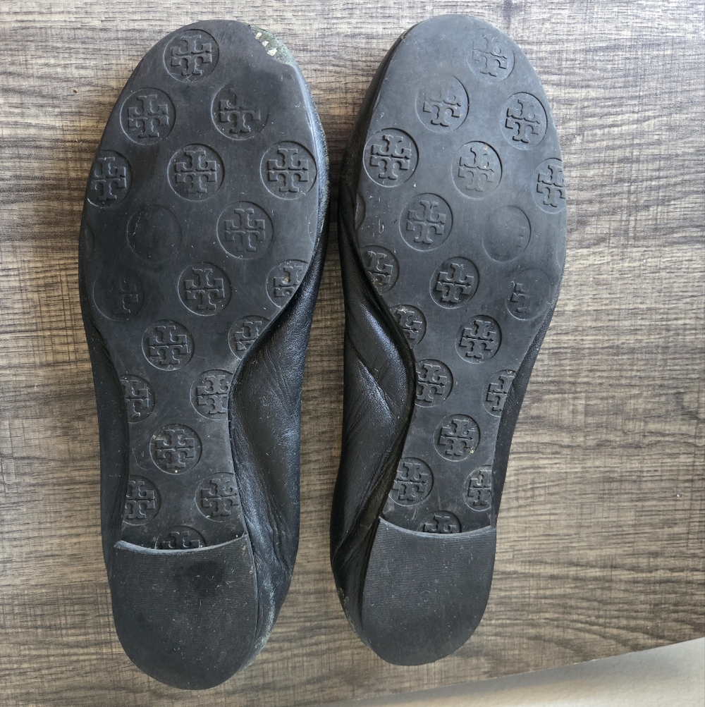 Tory Burch Black Leather Ballet Flats, Size 9M - Picture 8 of 16